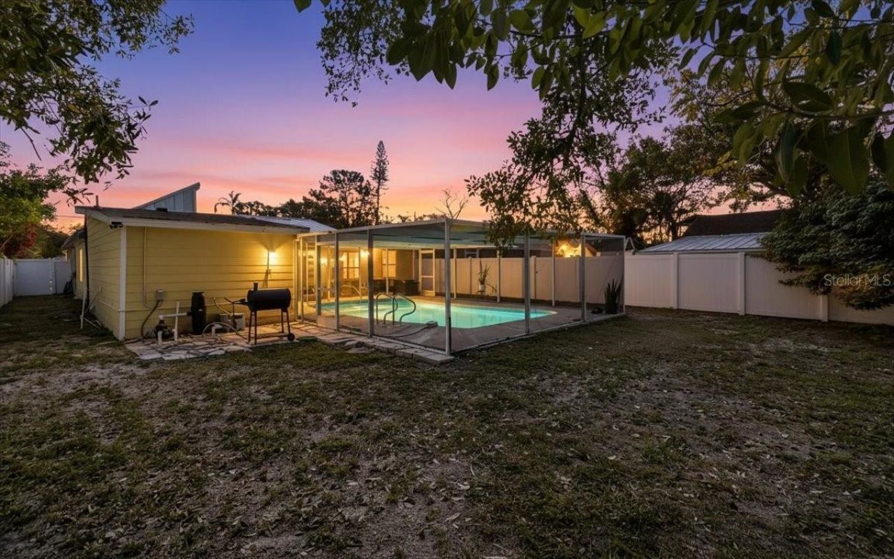 305 N Conrad Avenue, Sarasota, FL 34237 Photo