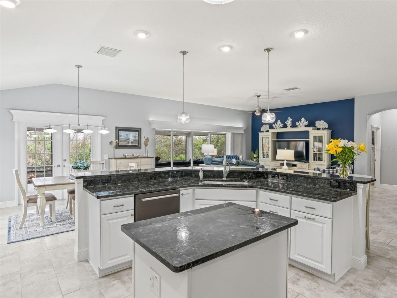 670 Woodbridge Way, The Villages, FL 32163 Photo