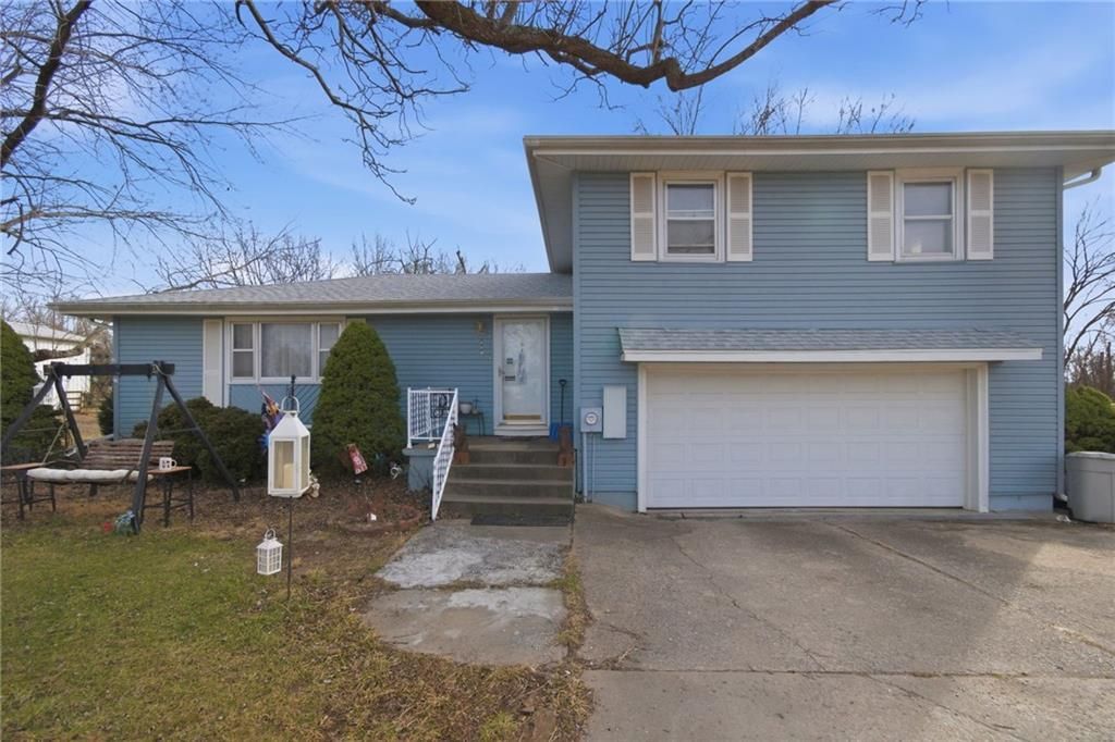 210 W Spruce Street, Chilhowee, MO 64773 Main Photo