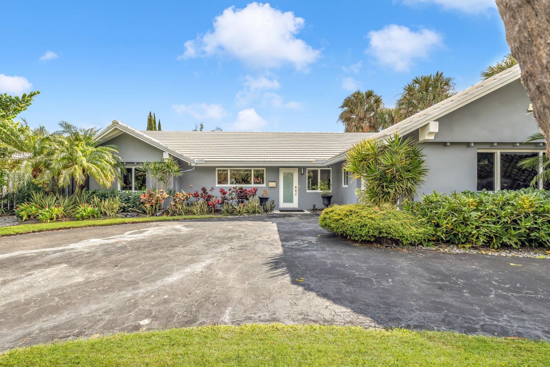 1920 NE 57th Street, Fort Lauderdale, FL 33308 Photo