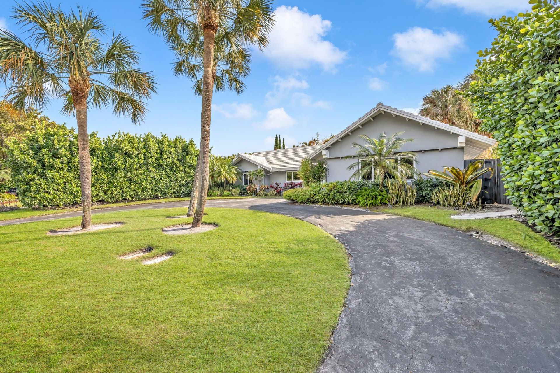 1920 NE 57th Street, Fort Lauderdale, FL 33308 Photo