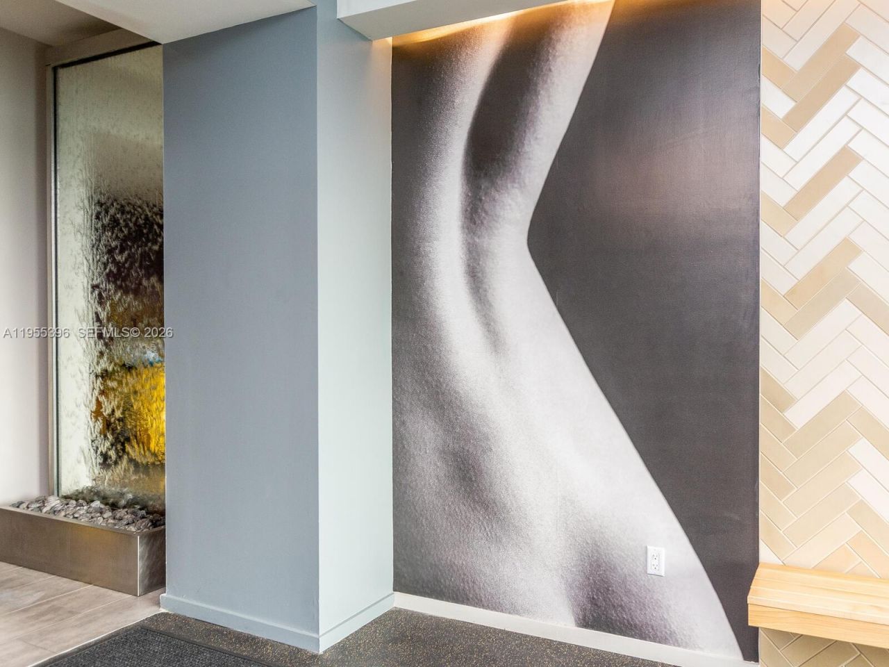 151 SE 1st St , Unit 805, Miami, FL 33131 Photo