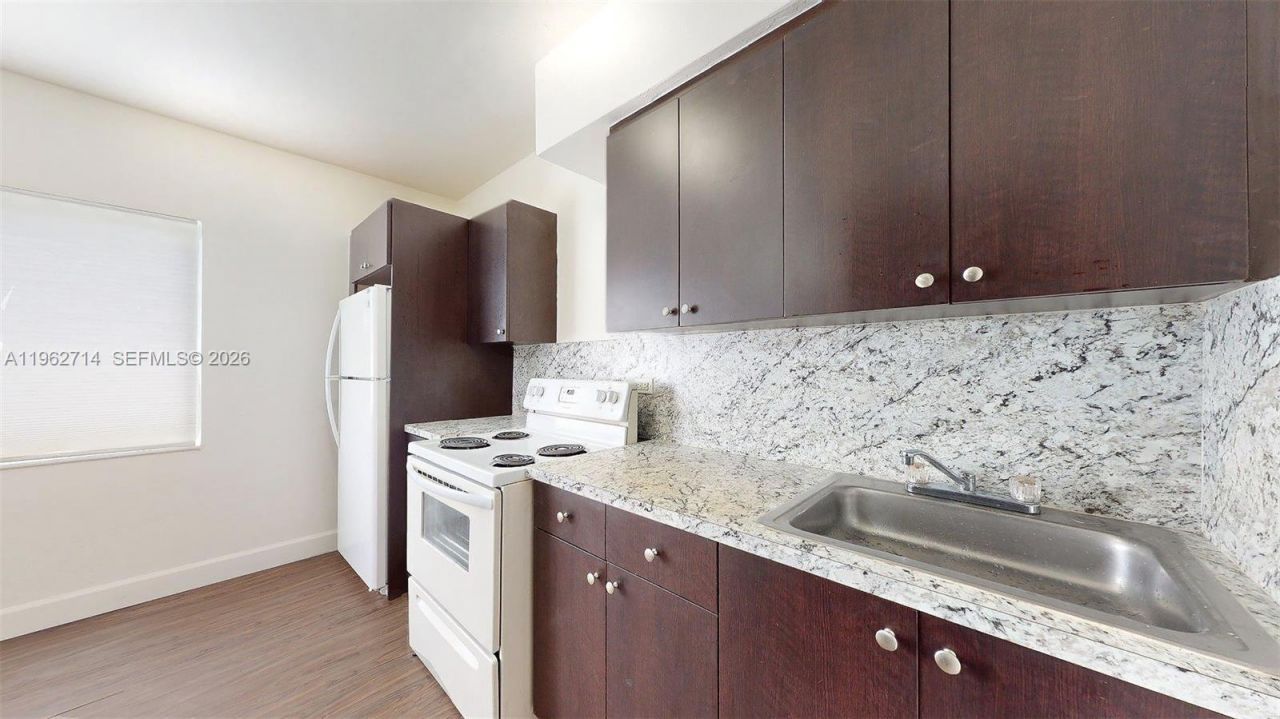 74 W 15th St, Unit 2, Hialeah, FL 33010 Photo