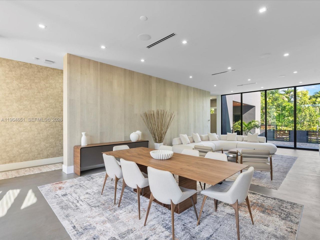 871 NE 83rd St, Miami, FL 33138 Photo