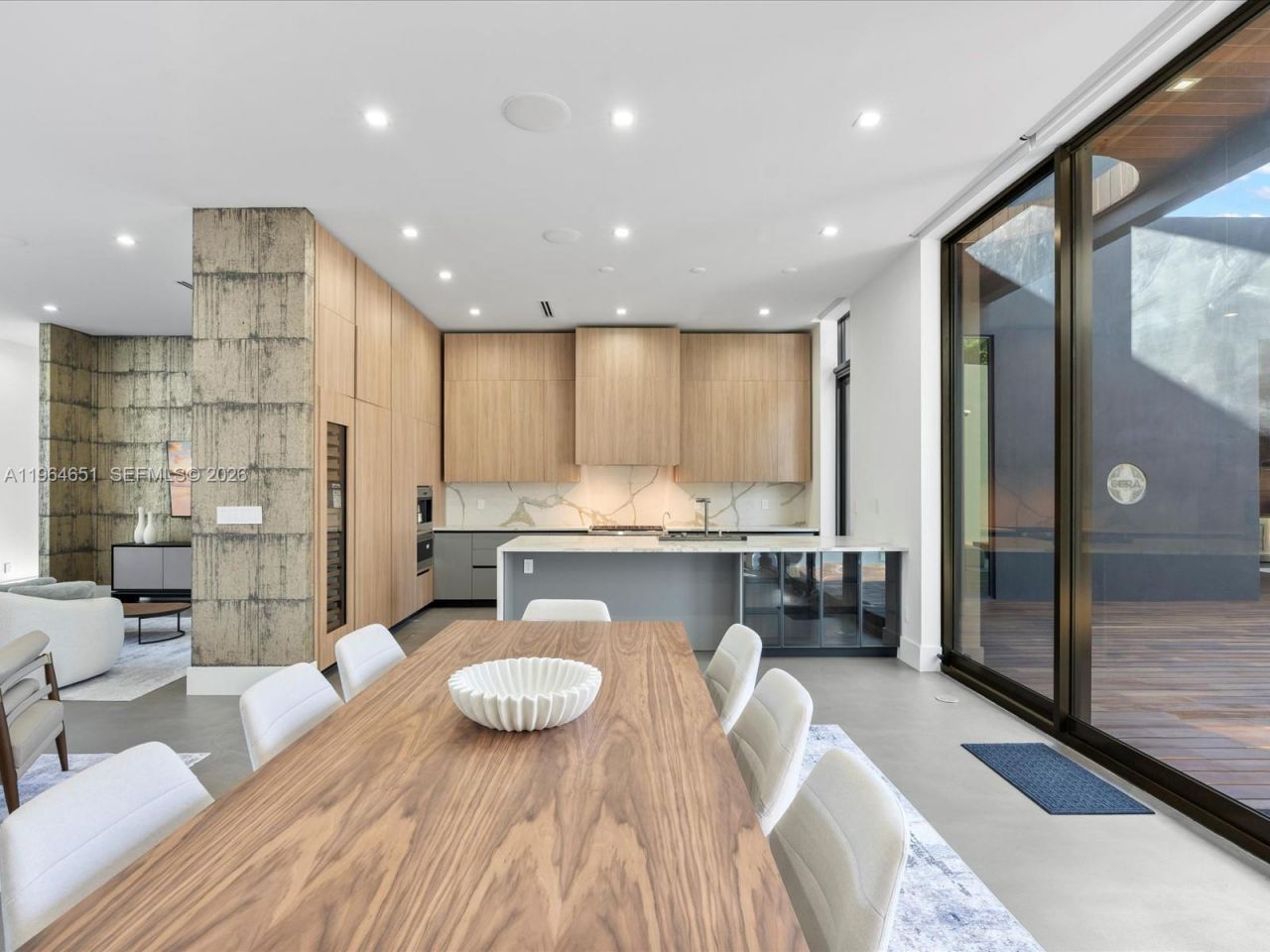 871 NE 83rd St, Miami, FL 33138 Photo