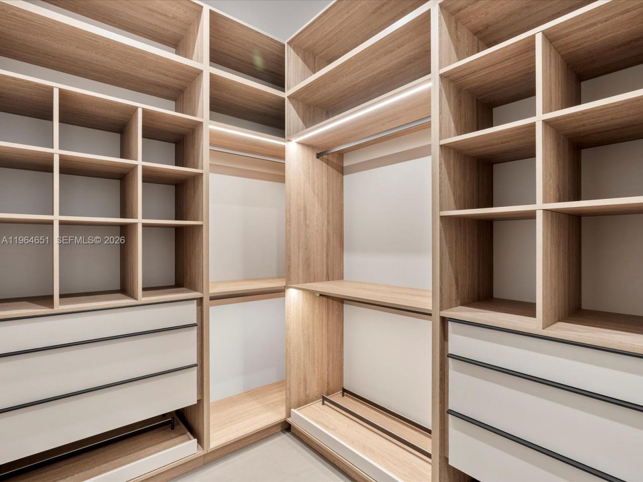 871 NE 83rd St, Miami, FL 33138 Photo