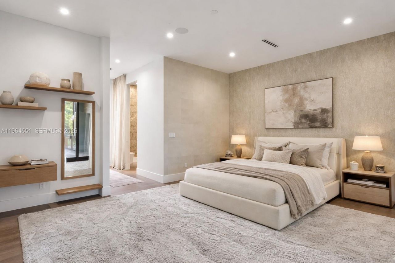 871 NE 83rd St, Miami, FL 33138 Photo