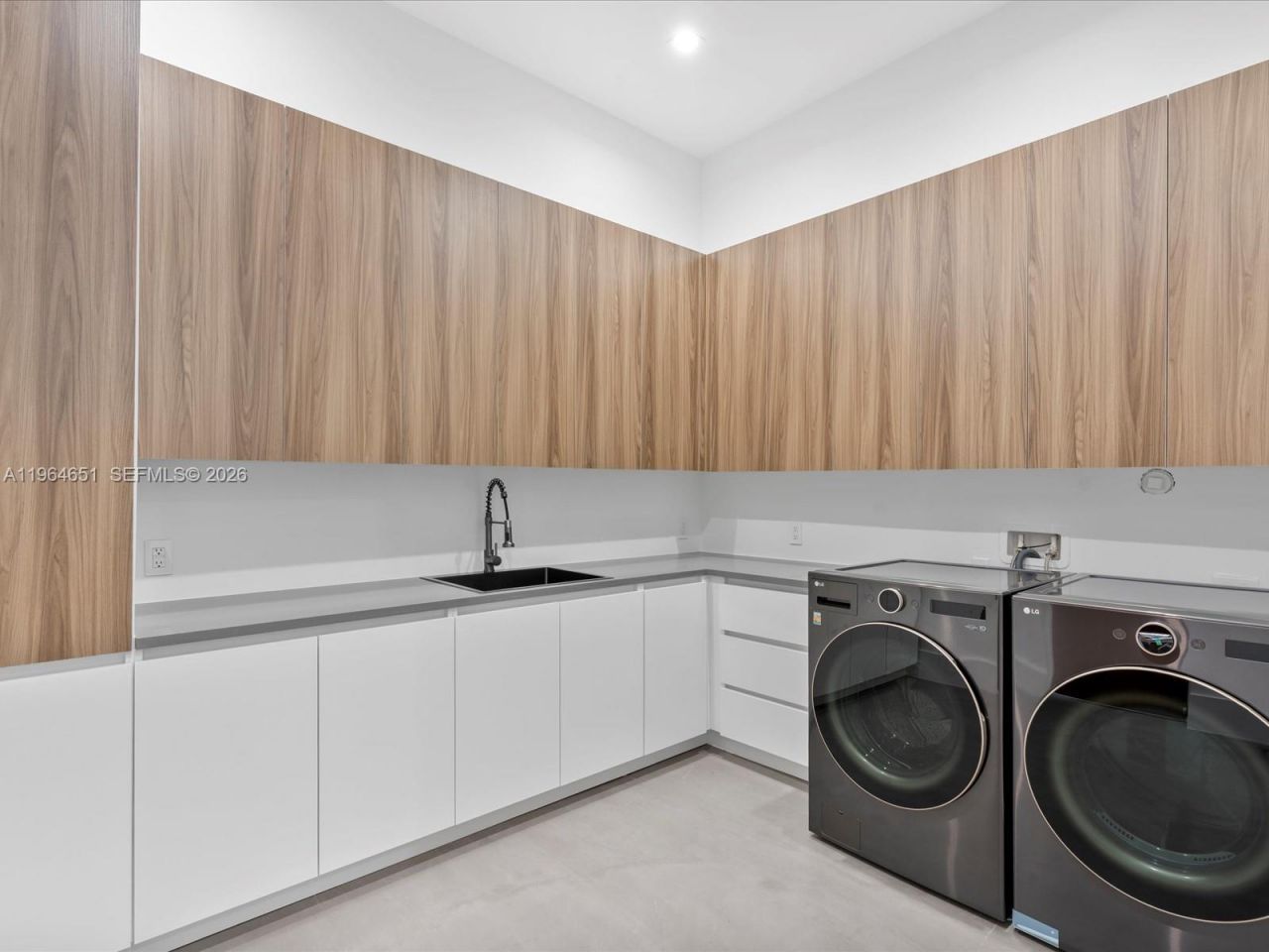 871 NE 83rd St, Miami, FL 33138 Photo