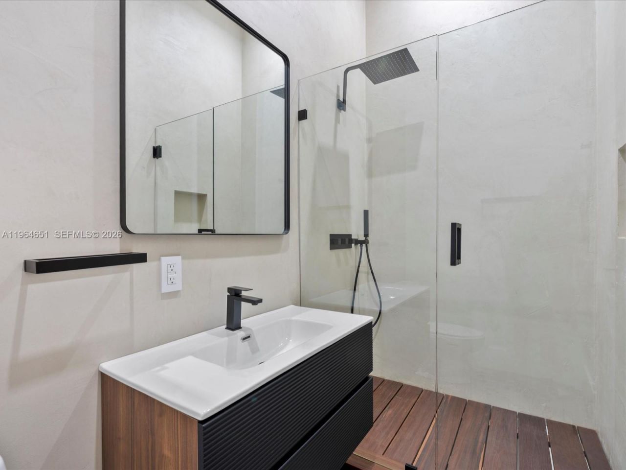 871 NE 83rd St, Miami, FL 33138 Photo