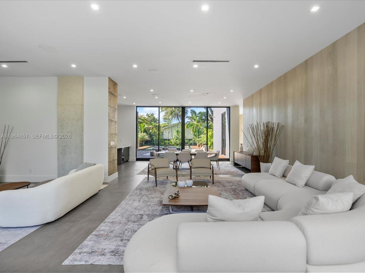 871 NE 83rd St, Miami, FL 33138 Photo