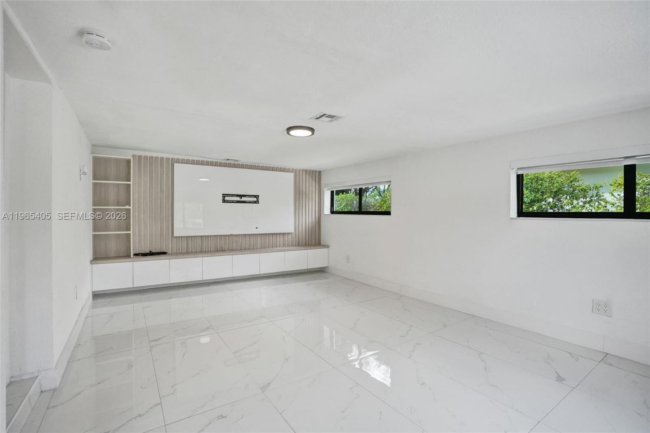 13550 NW 5th Ave, North Miami, FL 33168 Photo