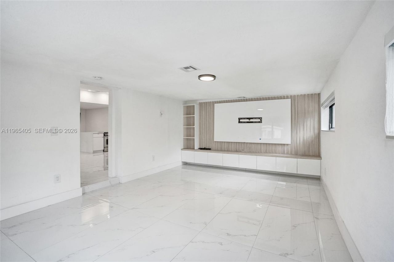 13550 NW 5th Ave, North Miami, FL 33168 Photo