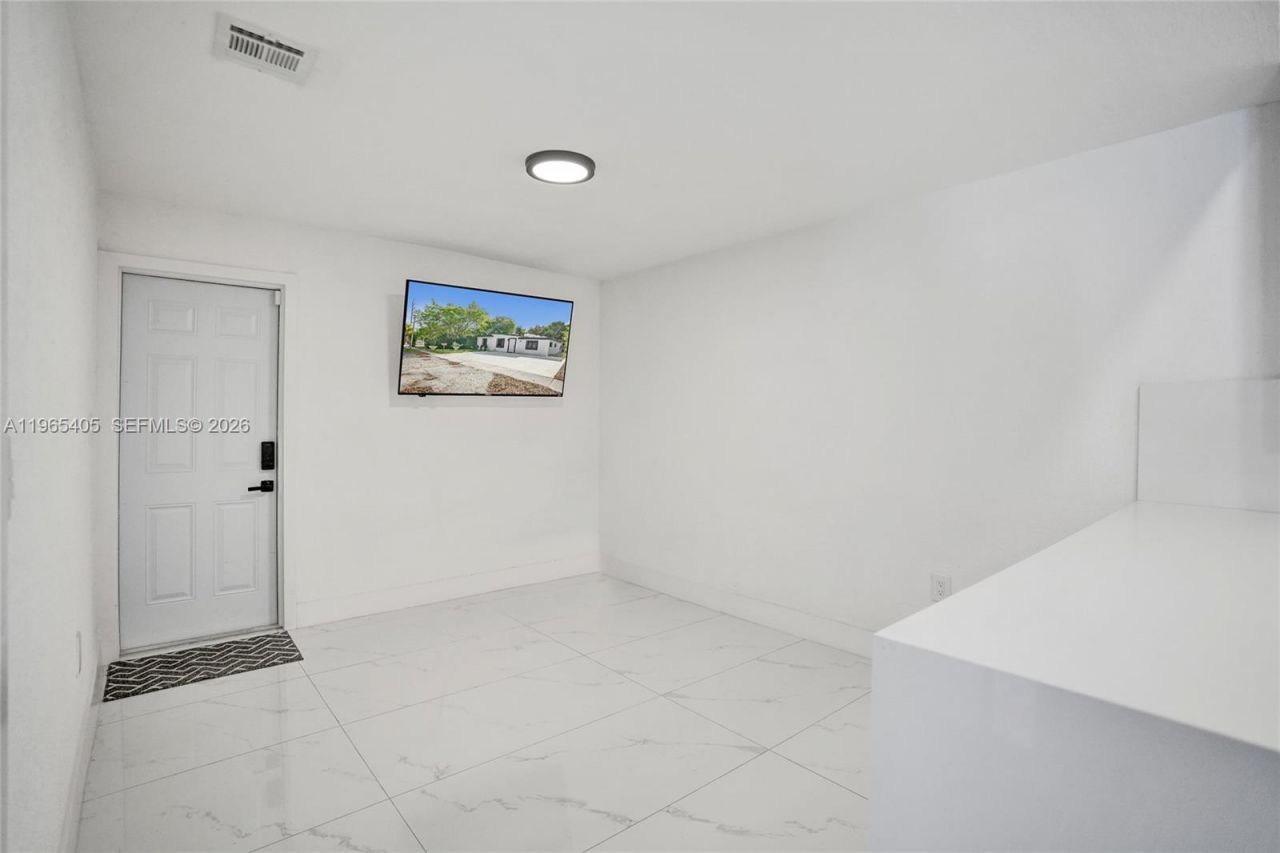 13550 NW 5th Ave, North Miami, FL 33168 Photo