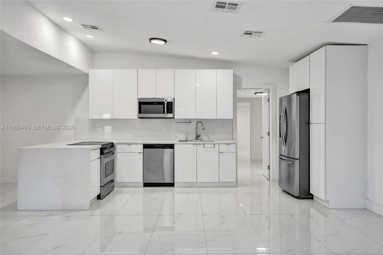 13550 NW 5th Ave, North Miami, FL 33168 Photo