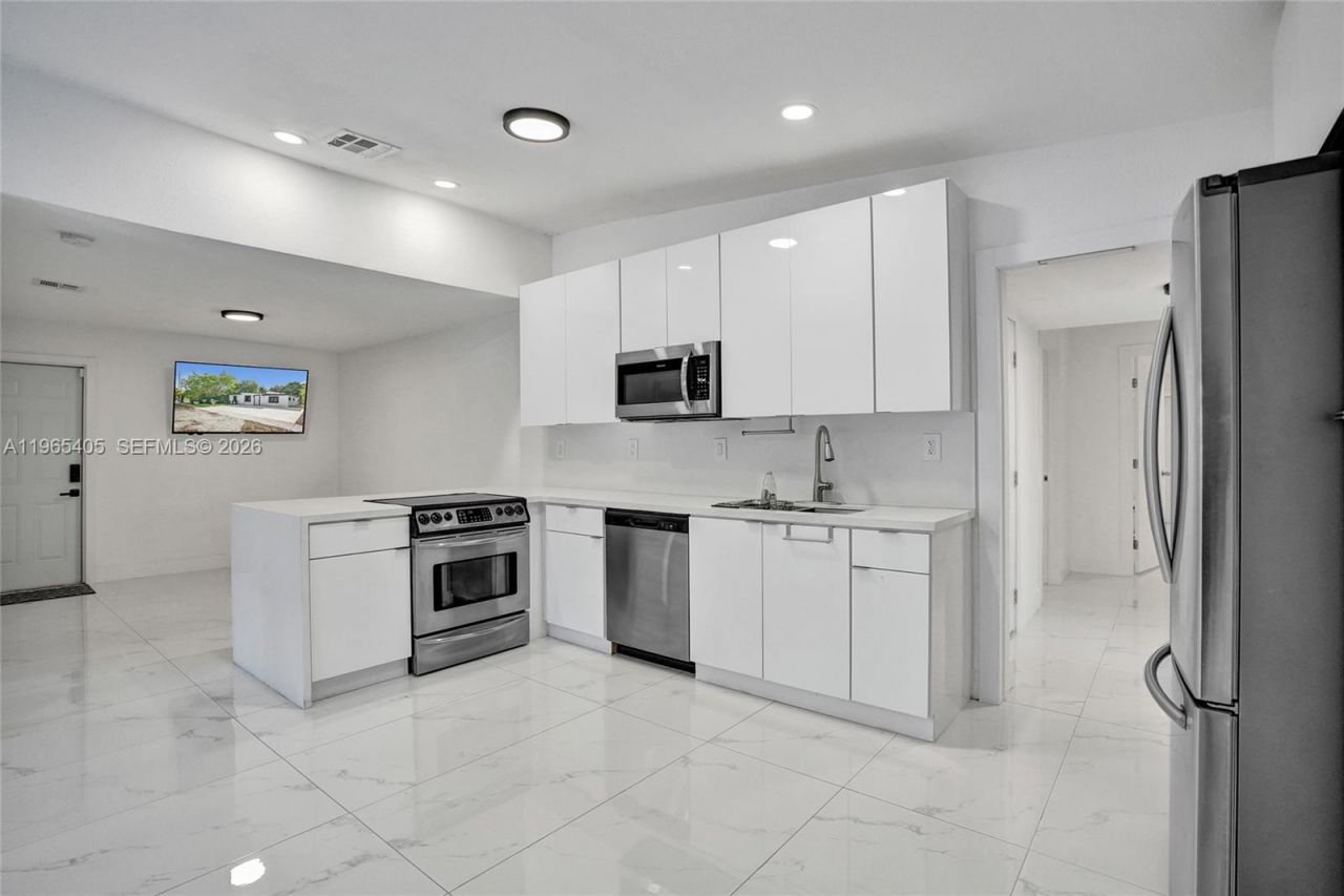 13550 NW 5th Ave, North Miami, FL 33168 Photo