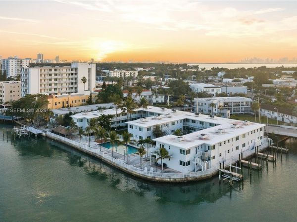 7207 Bay Dr , Unit 21, Miami Beach, FL 33141