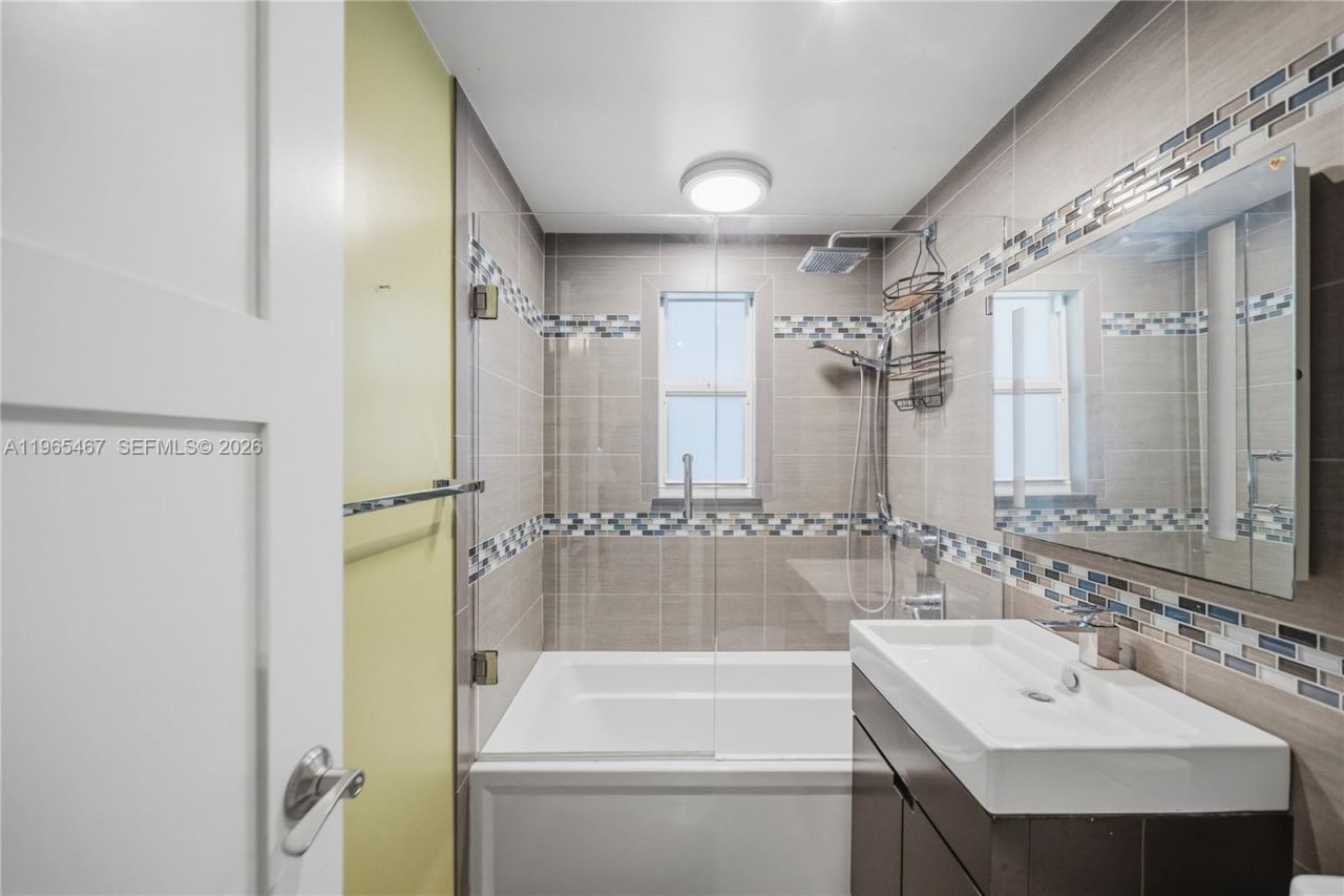 7207 Bay Dr , Unit 21, Miami Beach, FL 33141 Photo