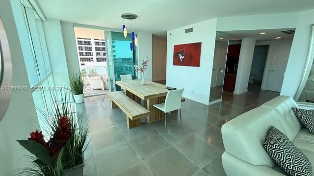 101 S Fort Lauderdale Beach Blvd , Unit 707, Fort Lauderdale, FL 33316 Photo