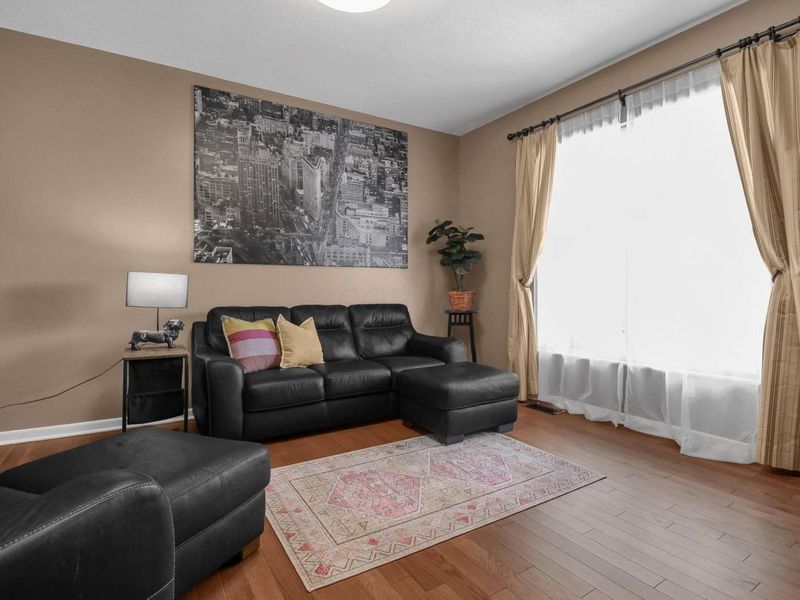 5380 Covington Meadows Drive, Westerville, OH 43082 Photo 4