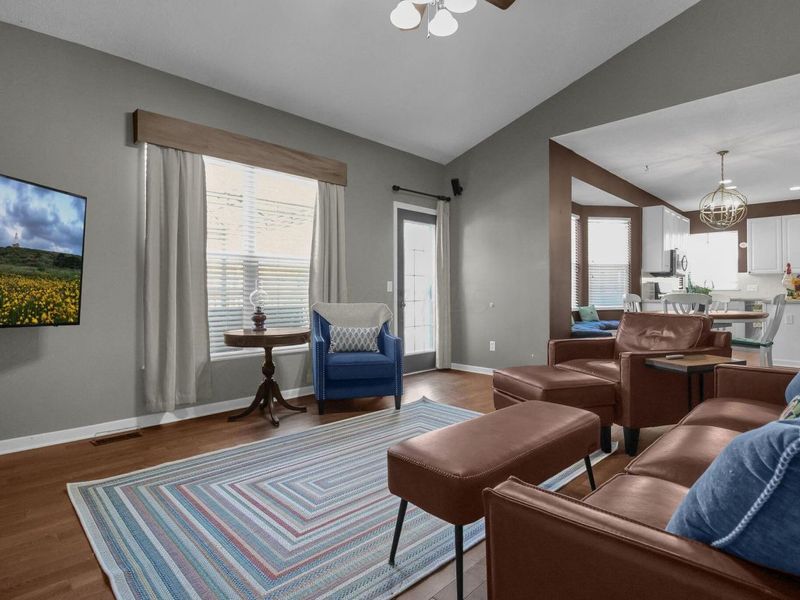 5380 Covington Meadows Drive, Westerville, OH 43082 Photo 8