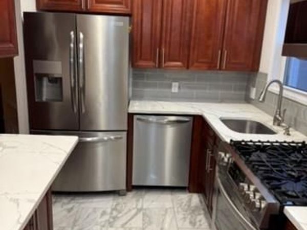 7961 78th Avenue , Glendale, NY 11385