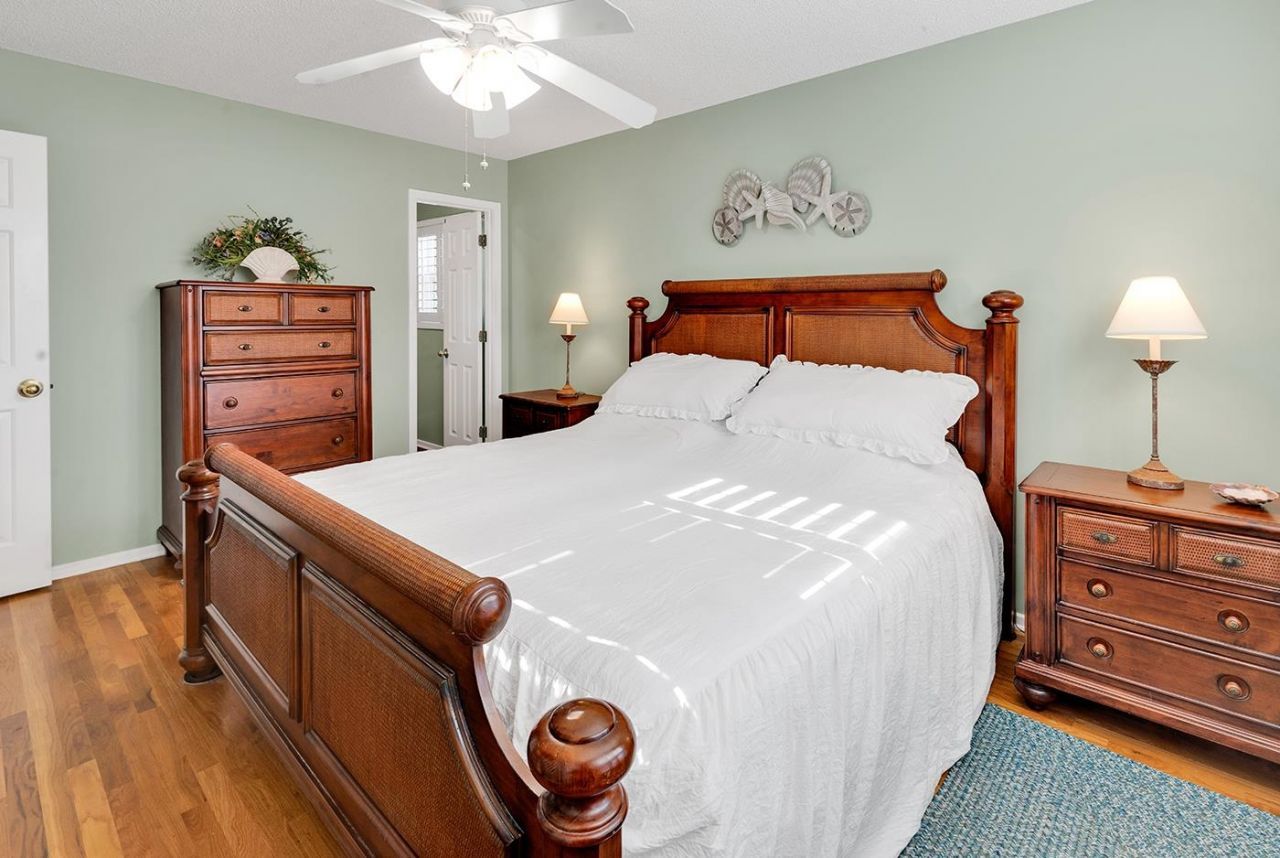 1033 N Dogwood Dr. Photo 17