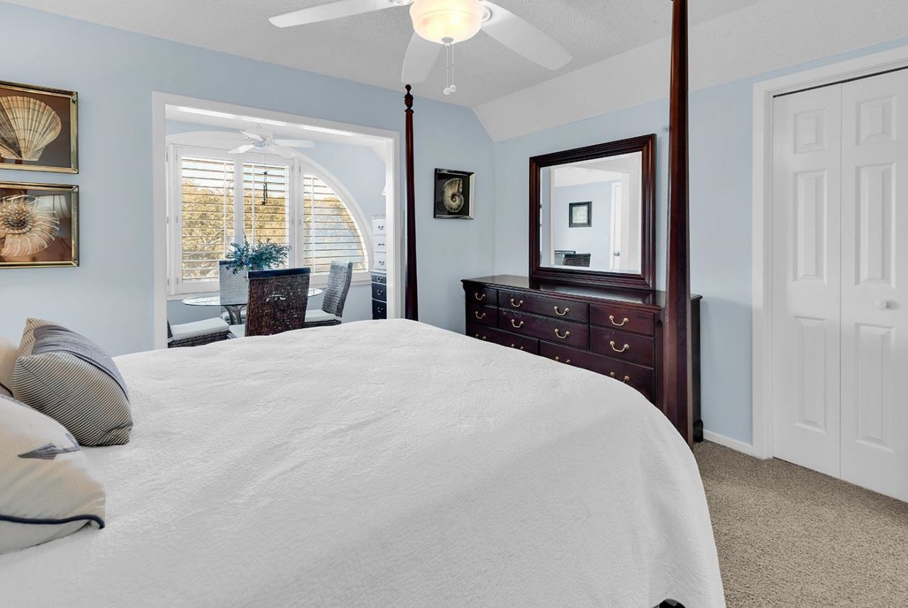 1033 N Dogwood Dr. Photo 22