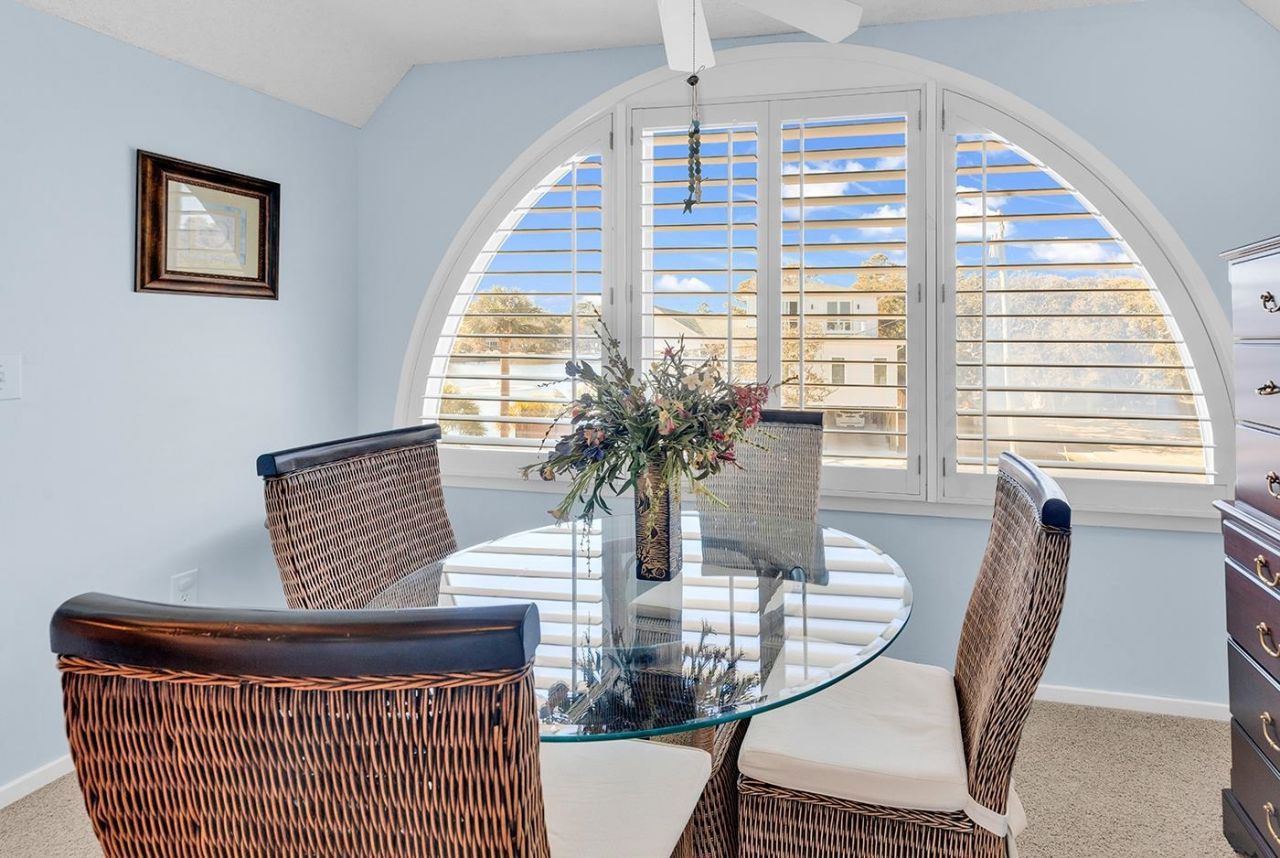 1033 N Dogwood Dr. Photo 23