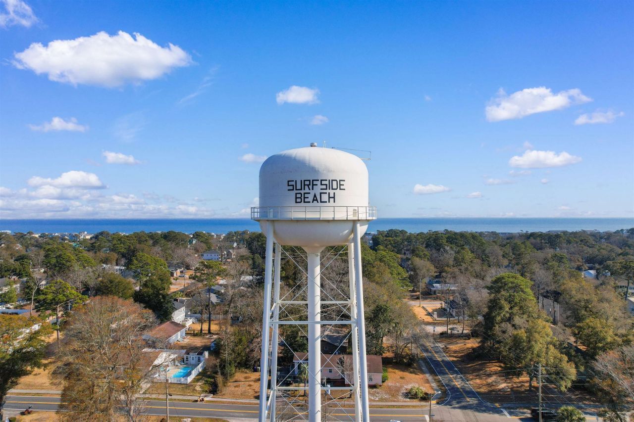 1033 N Dogwood Dr. Photo 39