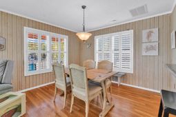 1033 N Dogwood Dr. photo 4