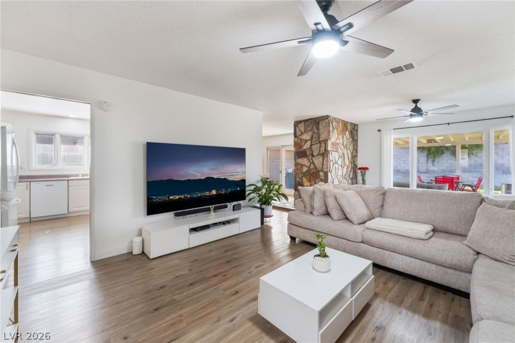 100 Breeze Court, Las Vegas, NV 89145 Main Photo