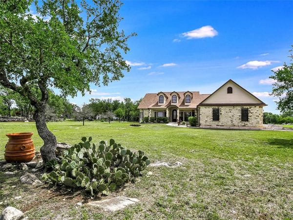 505 Vista View Trail , Spicewood, TX 78669