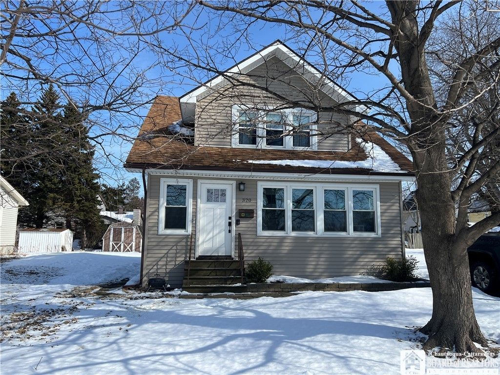 320 Temple Street, Dunkirk, NY 14048 Main Photo