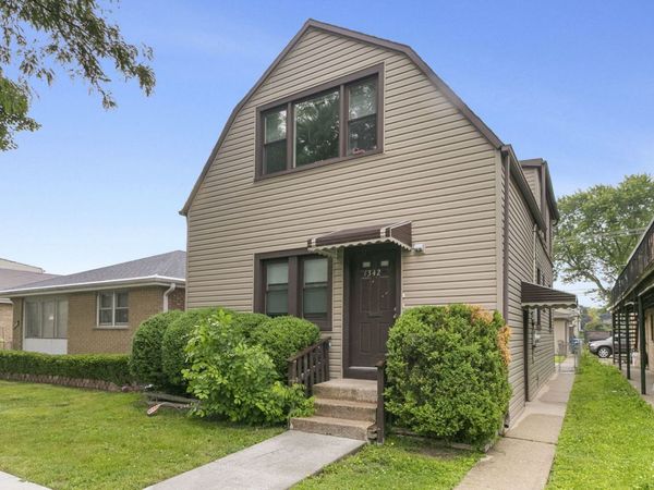 1342 Circle Avenue, Unit 2, Forest Park, IL 60130