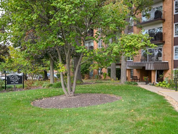 441 N Park Boulevard, Unit 5K, Glen Ellyn, IL 60137