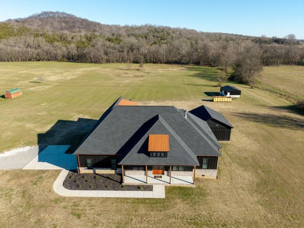 407 Shelbyville Hwy, Fayetteville, TN 37334