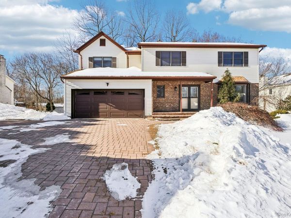 21 Bridge Road, Nanuet, NY 10954