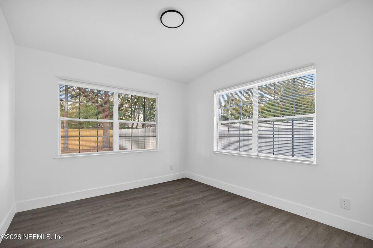 8365 Bordeau Avenue N, Jacksonville, FL 32211 Photo