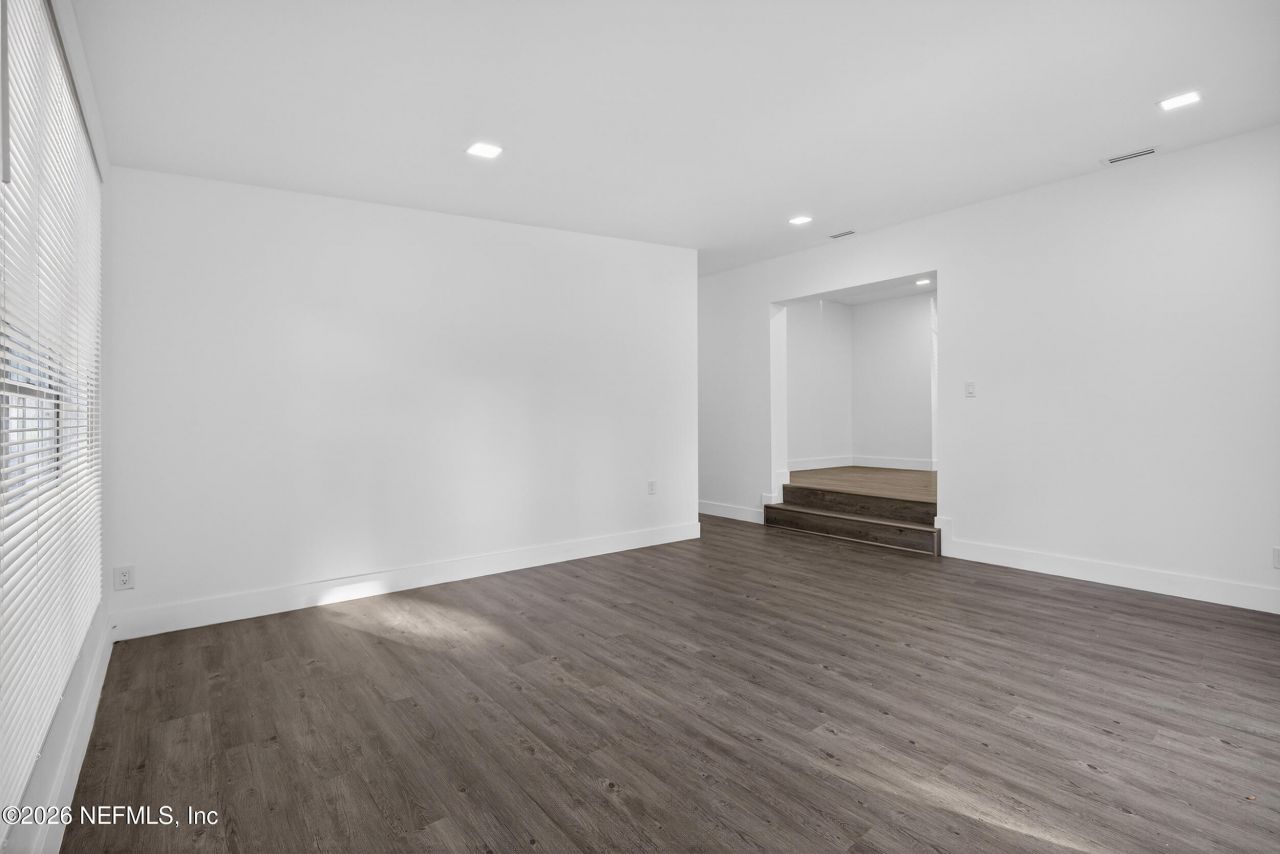 8365 Bordeau Avenue N, Jacksonville, FL 32211 Photo