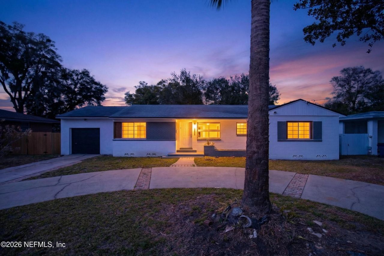 8365 Bordeau Avenue N, Jacksonville, FL 32211 Photo