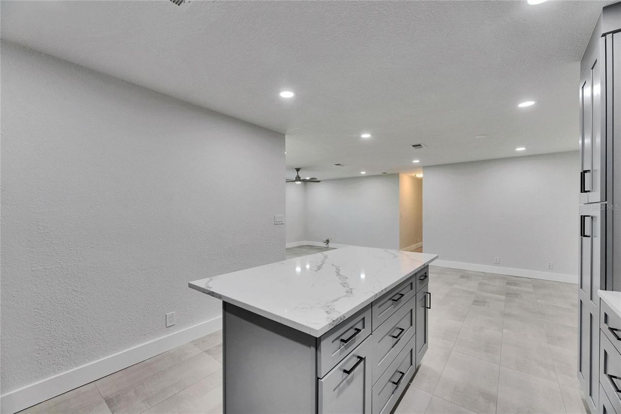 1025 Apollo Beach Boulevard, Unit 1, Apollo Beach, FL 33572 Photo