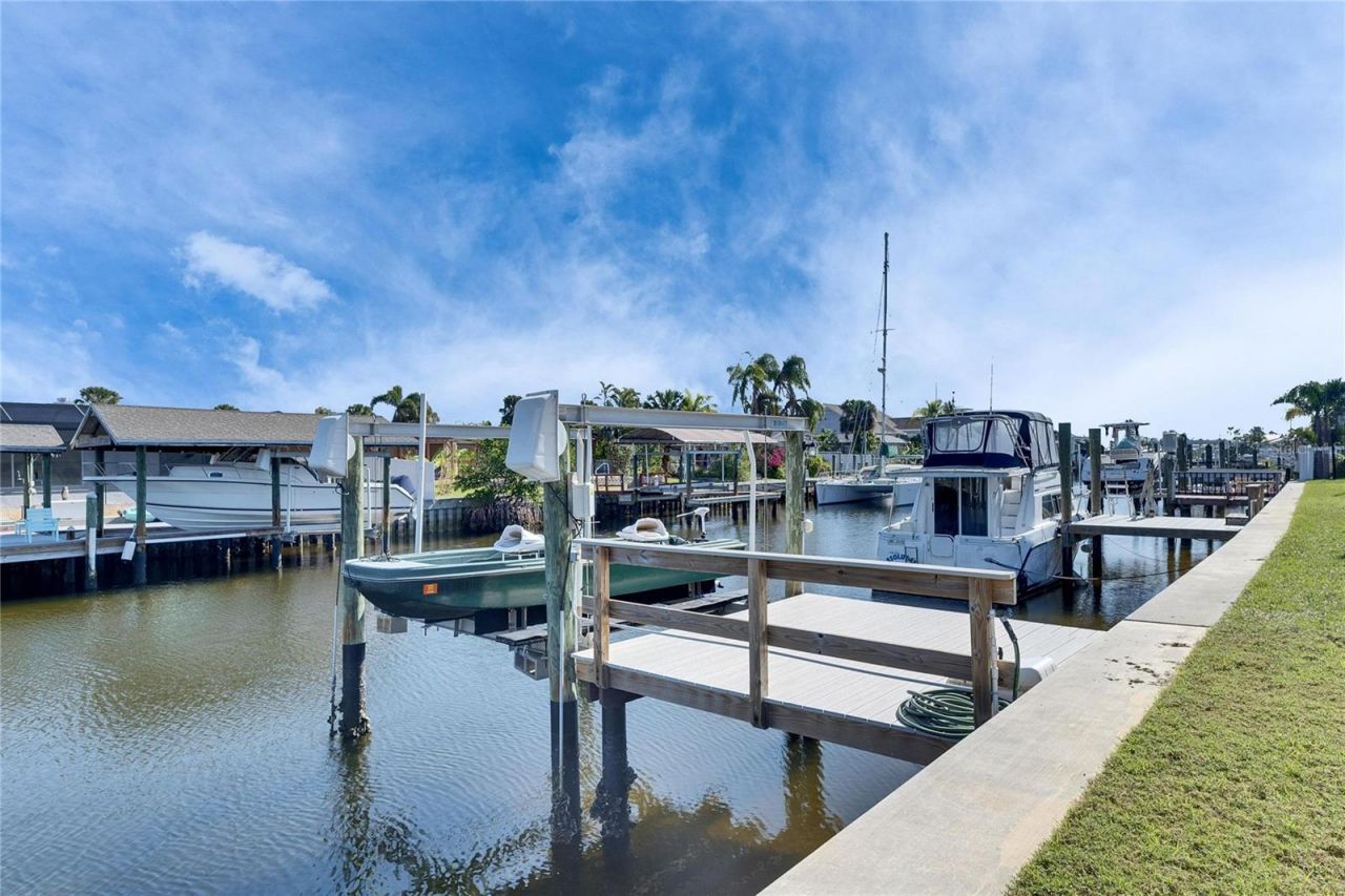 1025 Apollo Beach Boulevard, Unit 1, Apollo Beach, FL 33572 Photo