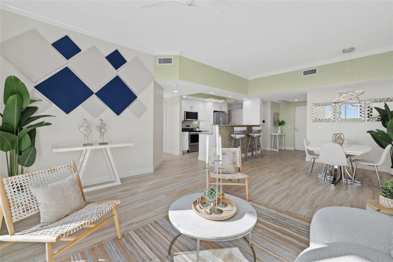 800 N Tamiami Trail, Unit 1512, Sarasota, FL 34236 Photo