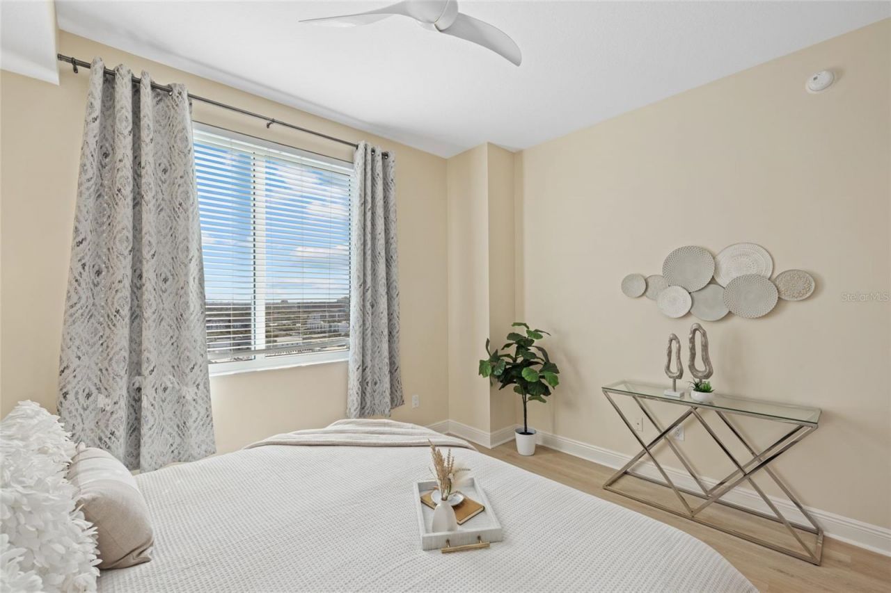 800 N Tamiami Trail, Unit 1512, Sarasota, FL 34236 Photo