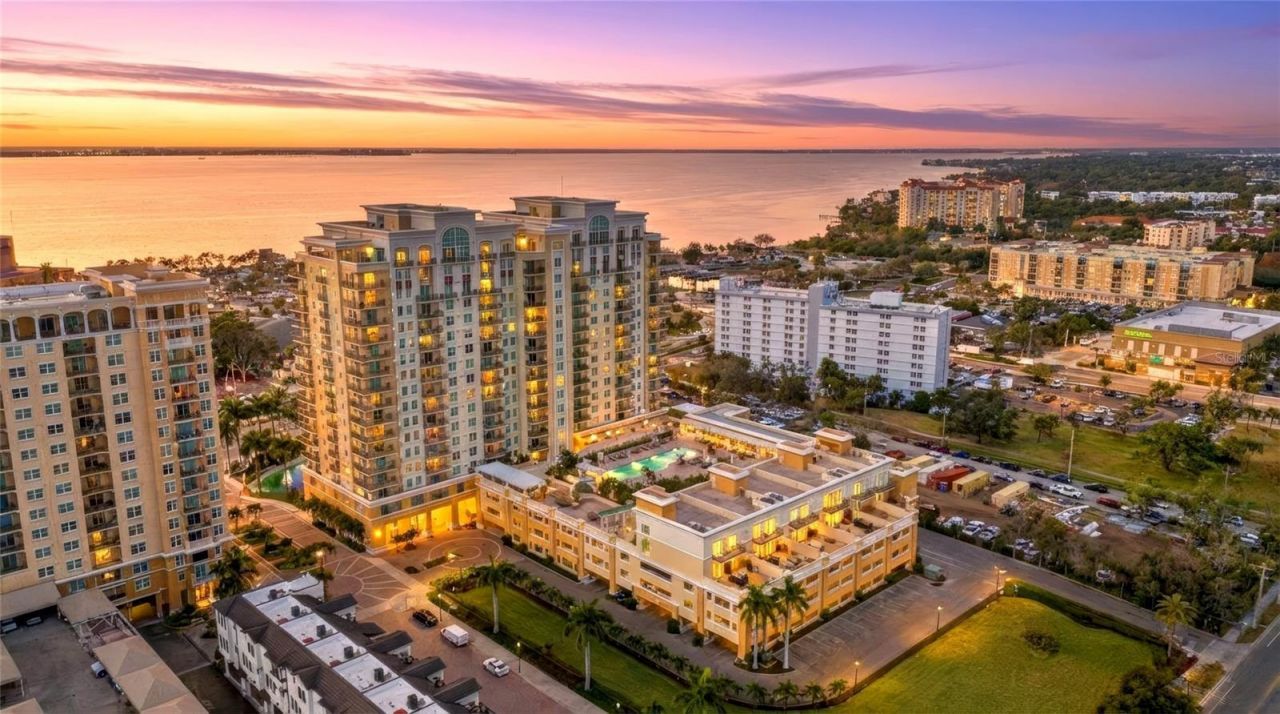 800 N Tamiami Trail, Unit 1512, Sarasota, FL 34236 Photo