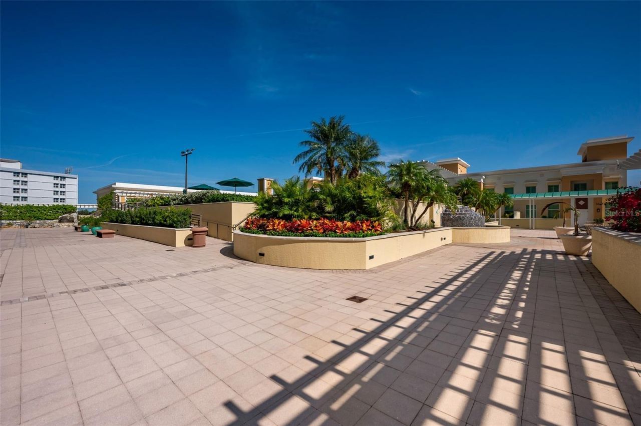 800 N Tamiami Trail, Unit 1512, Sarasota, FL 34236 Photo