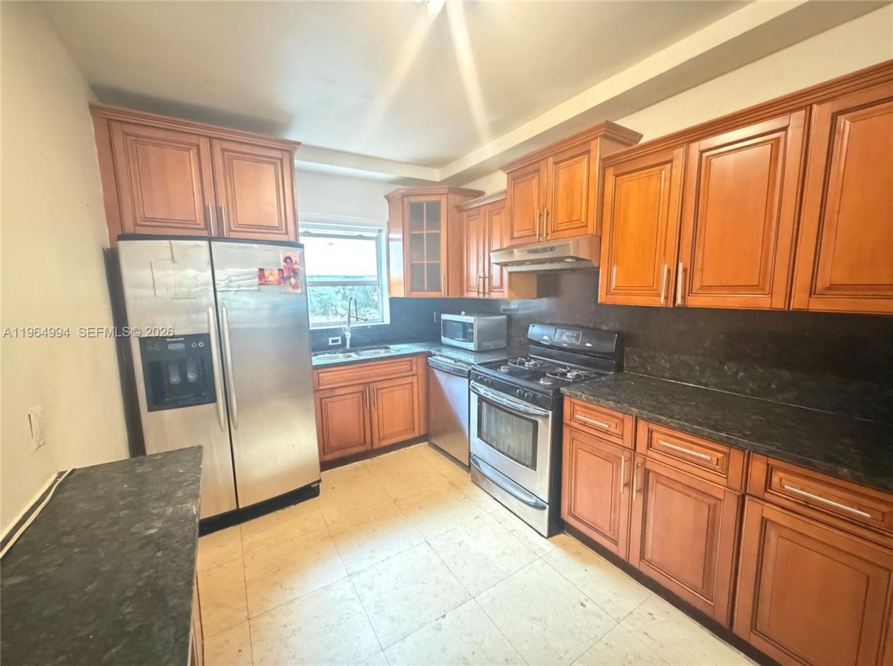 2141 NE 124th St, North Miami, FL 33181 Photo