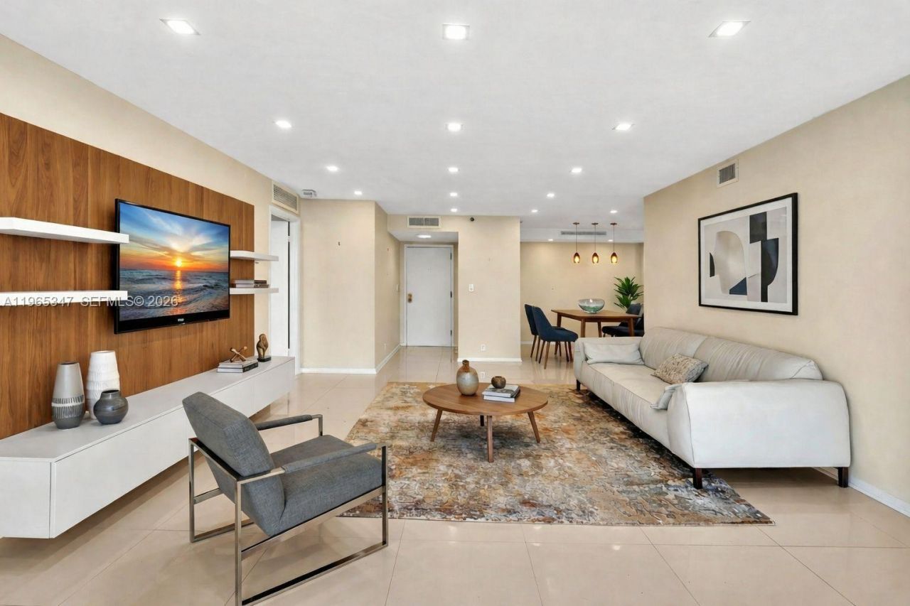 4000 Towerside Ter , Unit TS9, Miami, FL 33138 Photo