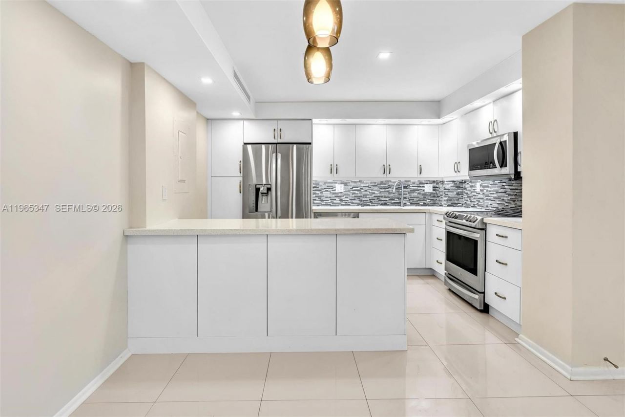 4000 Towerside Ter , Unit TS9, Miami, FL 33138 Photo