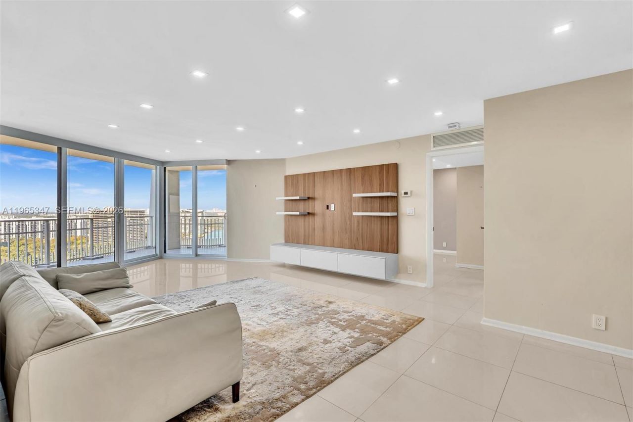 4000 Towerside Ter, Unit TS9, Miami, FL 33138 Photo